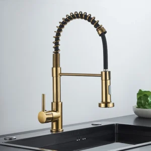 Robinet d'évier de cuisine en or brossé