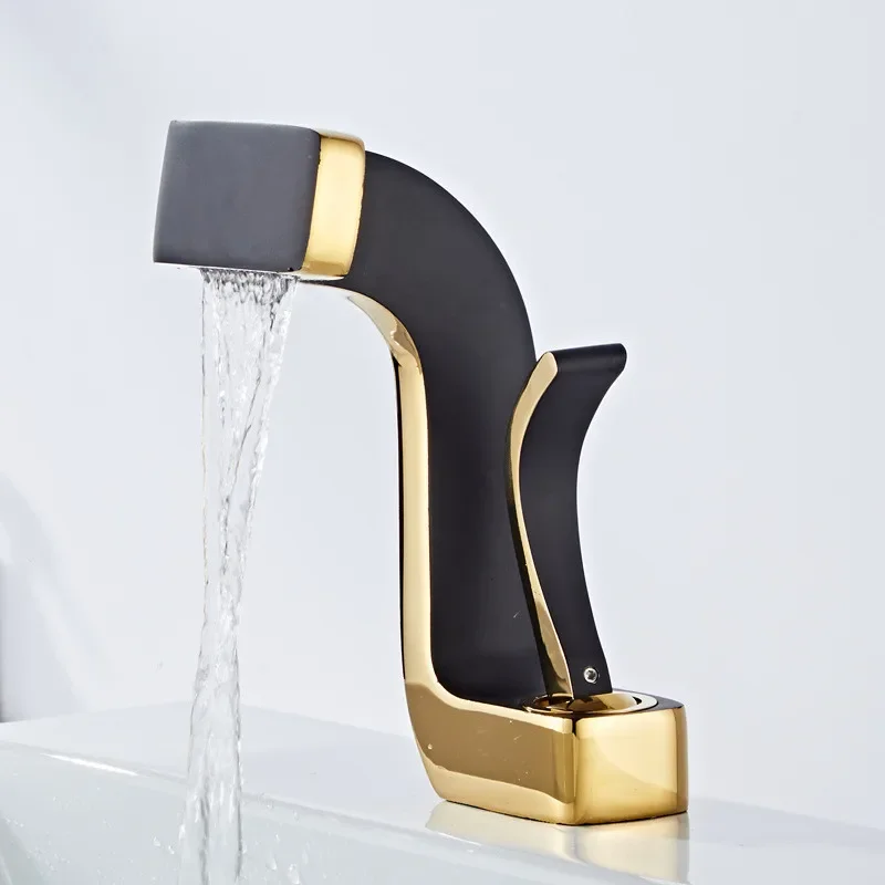 Robinet lavabo pour eau chaude et froide