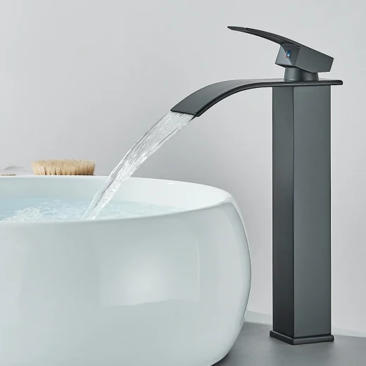 Robinet de lavabo à poignée unique monté sur plateau